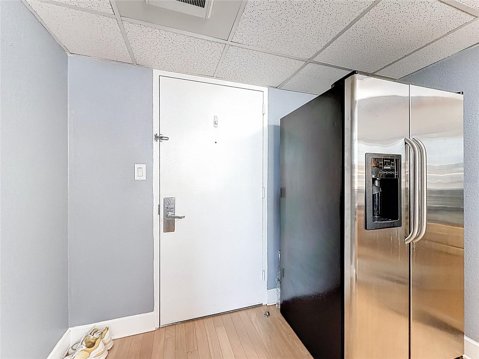 METROPOLITAN/LK EOLA - Residential