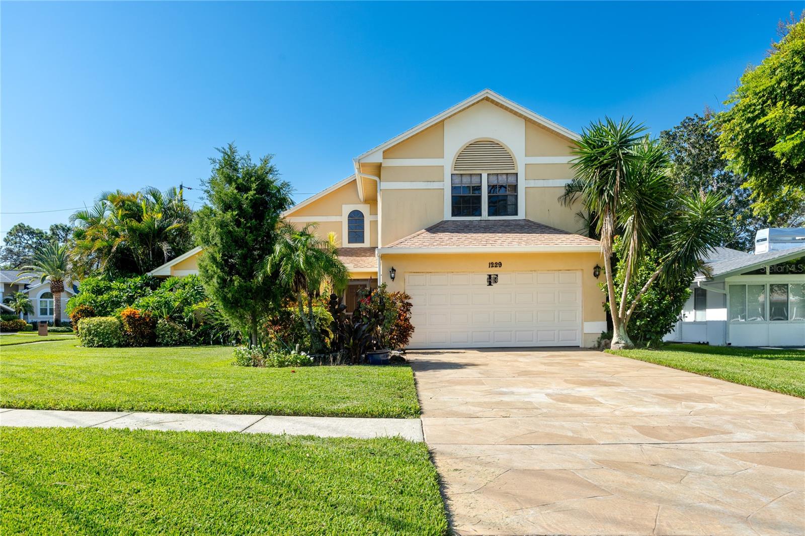 TURF & SURF ESTATES - Residential