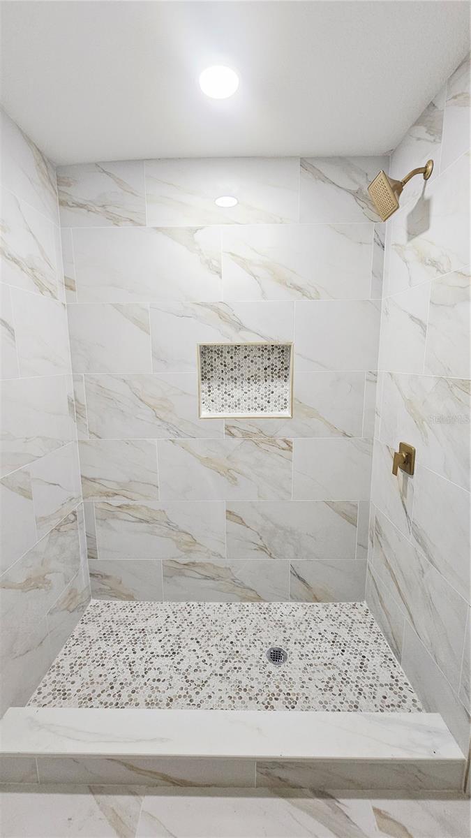 MANOR HILLS SUB - Residential