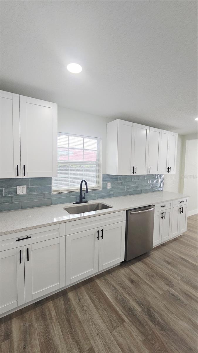 MANOR HILLS SUB - Residential