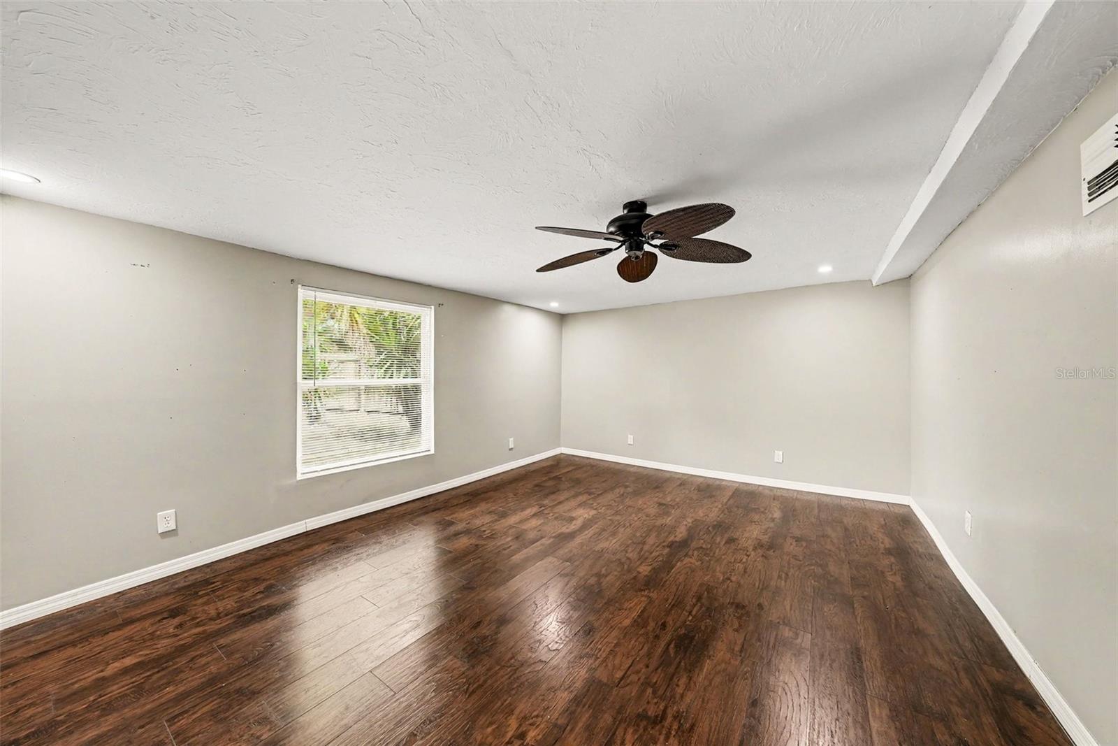 TANGLEWOOD TERRACE - Residential