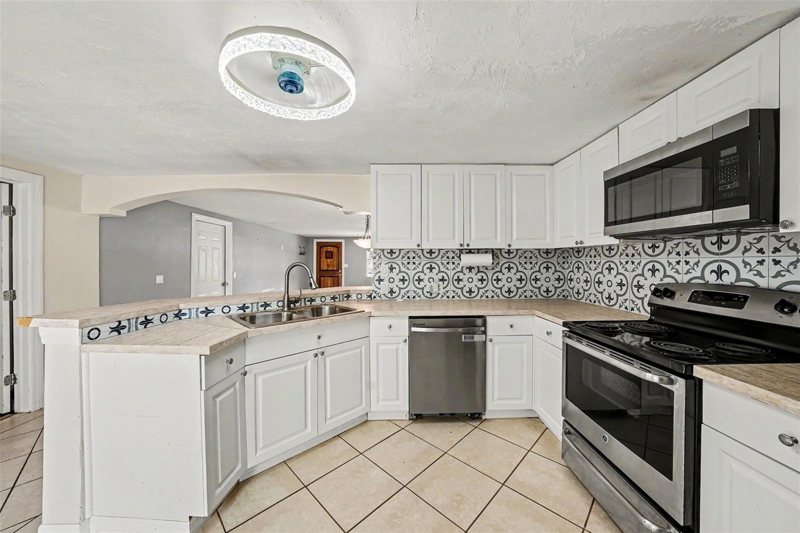 TANGLEWOOD TERRACE - Residential