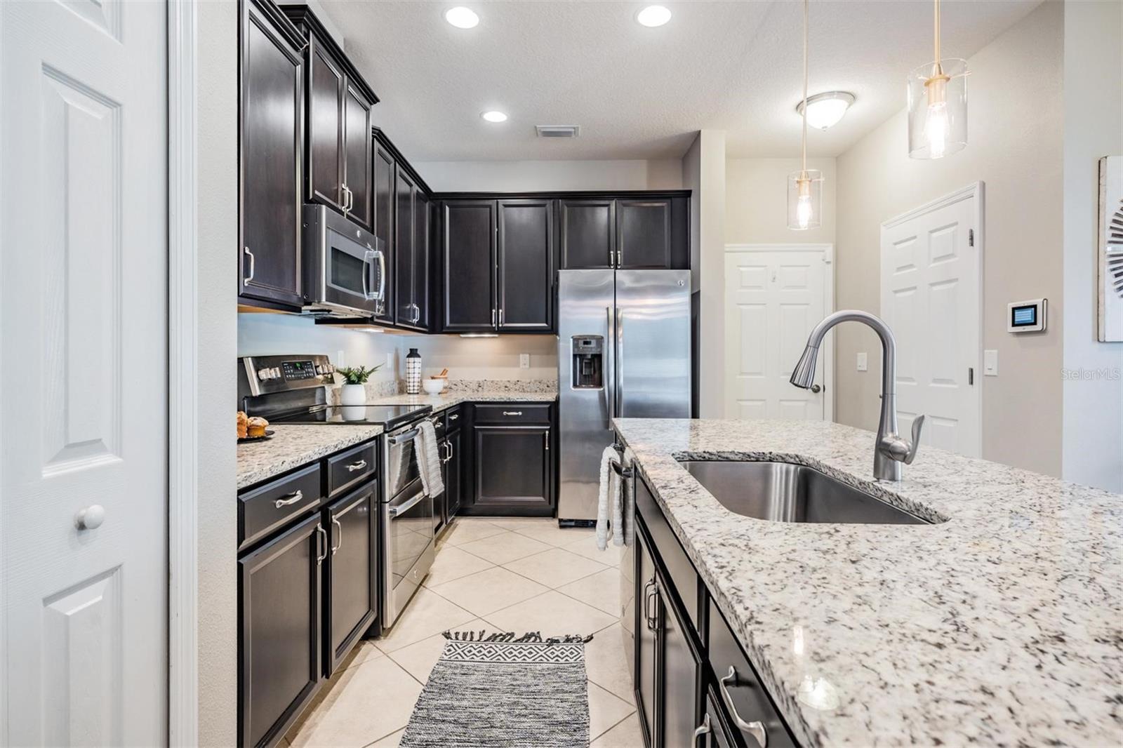 AVERY PARK - Residential