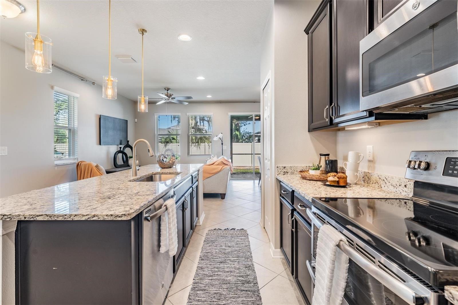 AVERY PARK - Residential