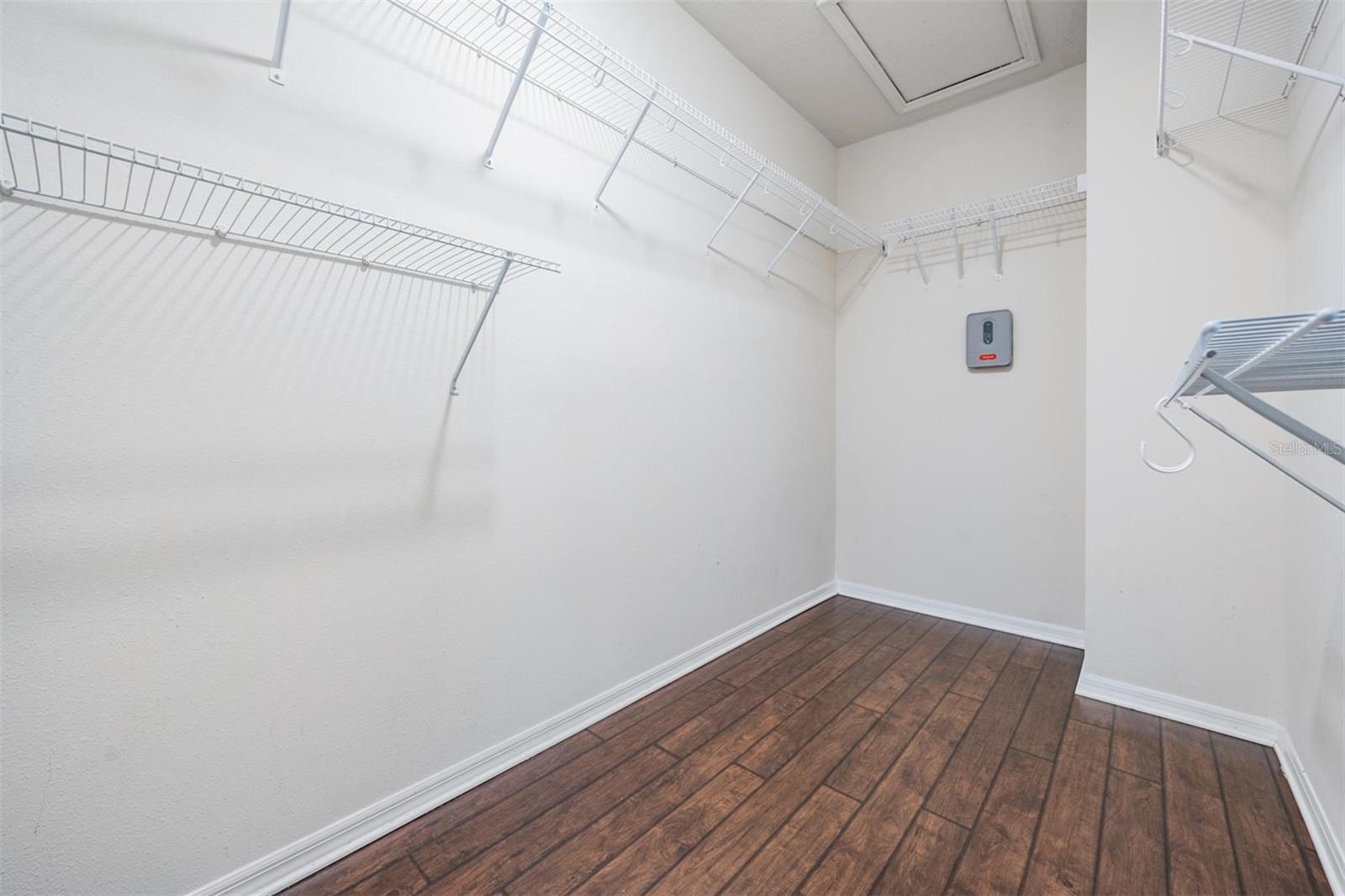 AVERY PARK - Residential