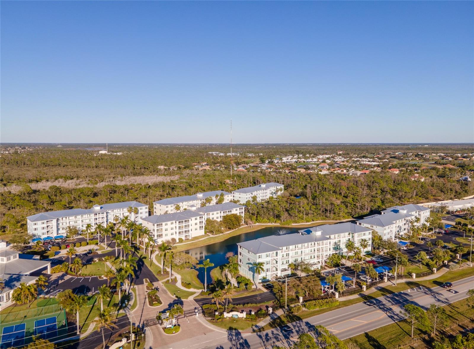 CAPE HAZE RESIDENCE B 03/5 - Residential