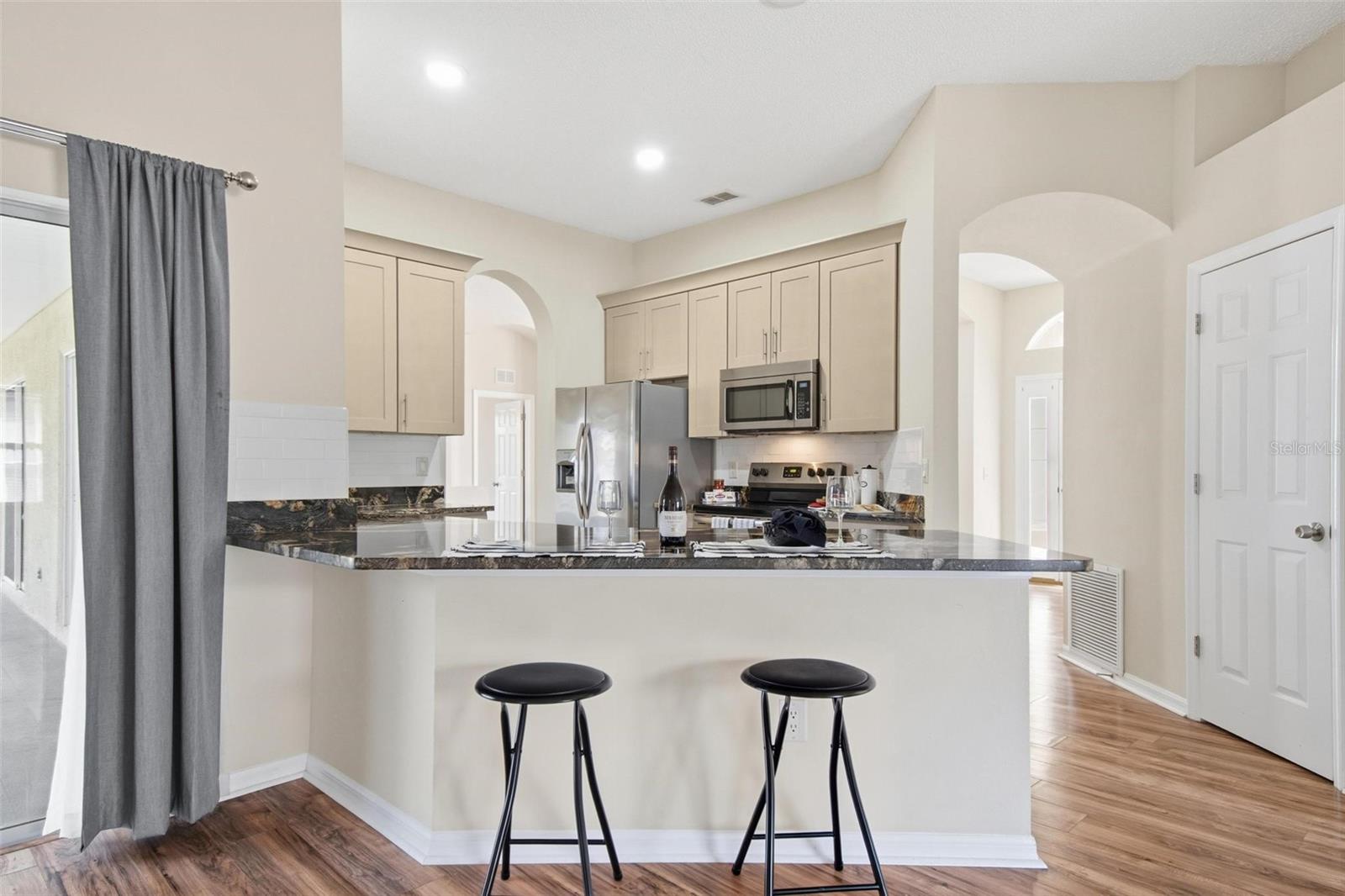 PINE GROVE - Residential