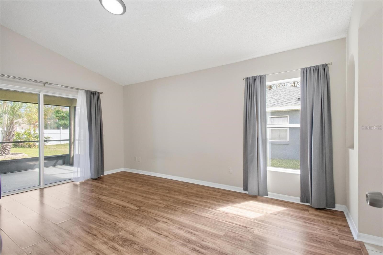 PINE GROVE - Residential