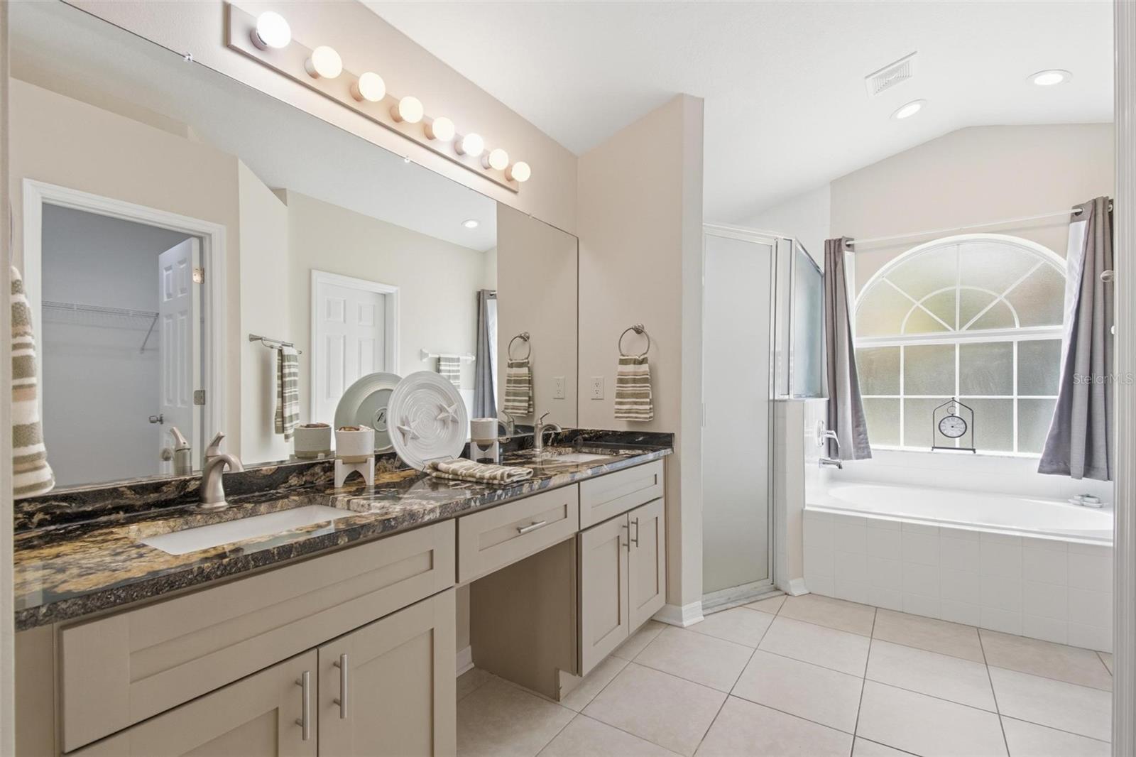 PINE GROVE - Residential