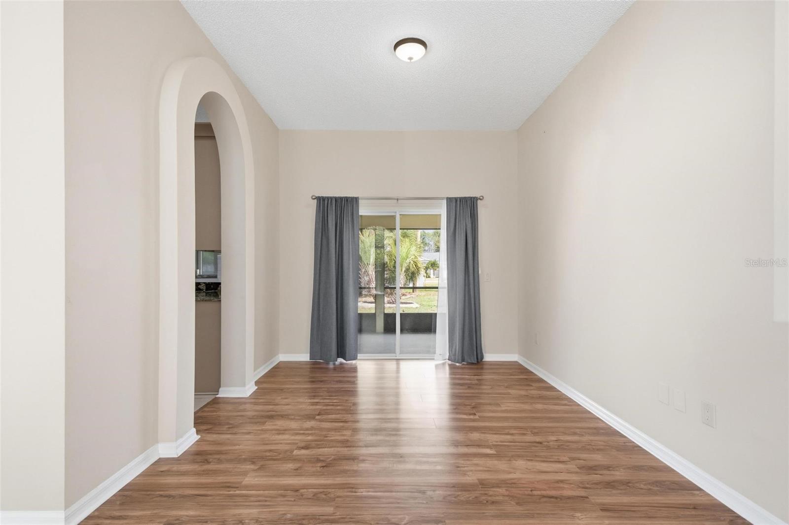 PINE GROVE - Residential