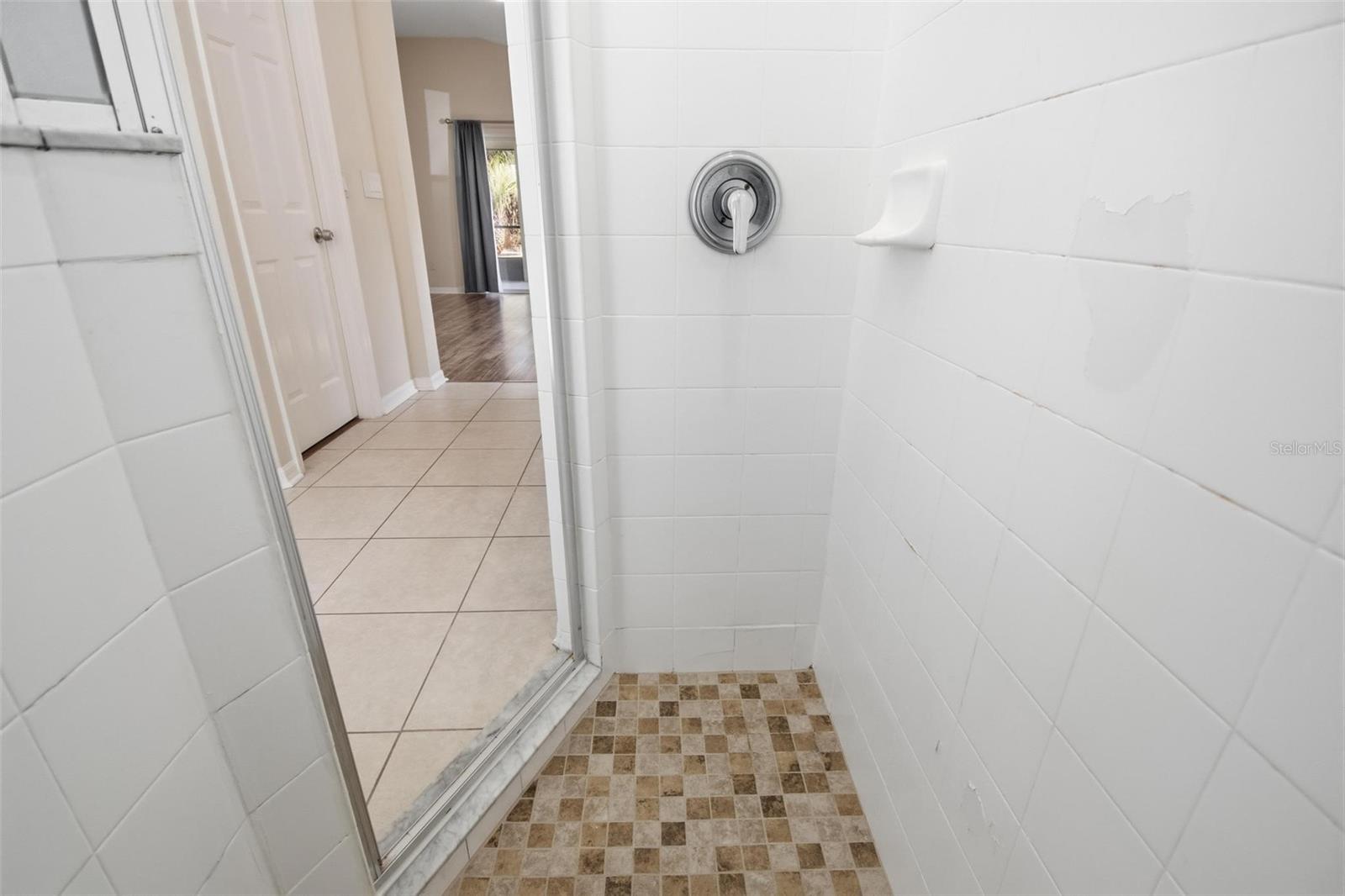 PINE GROVE - Residential