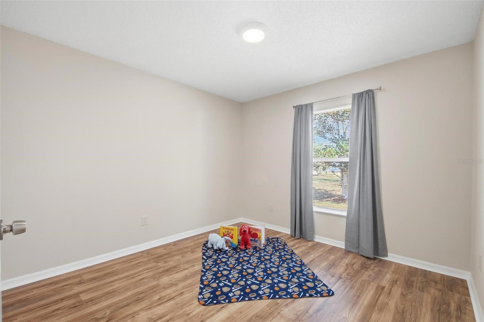 PINE GROVE - Residential