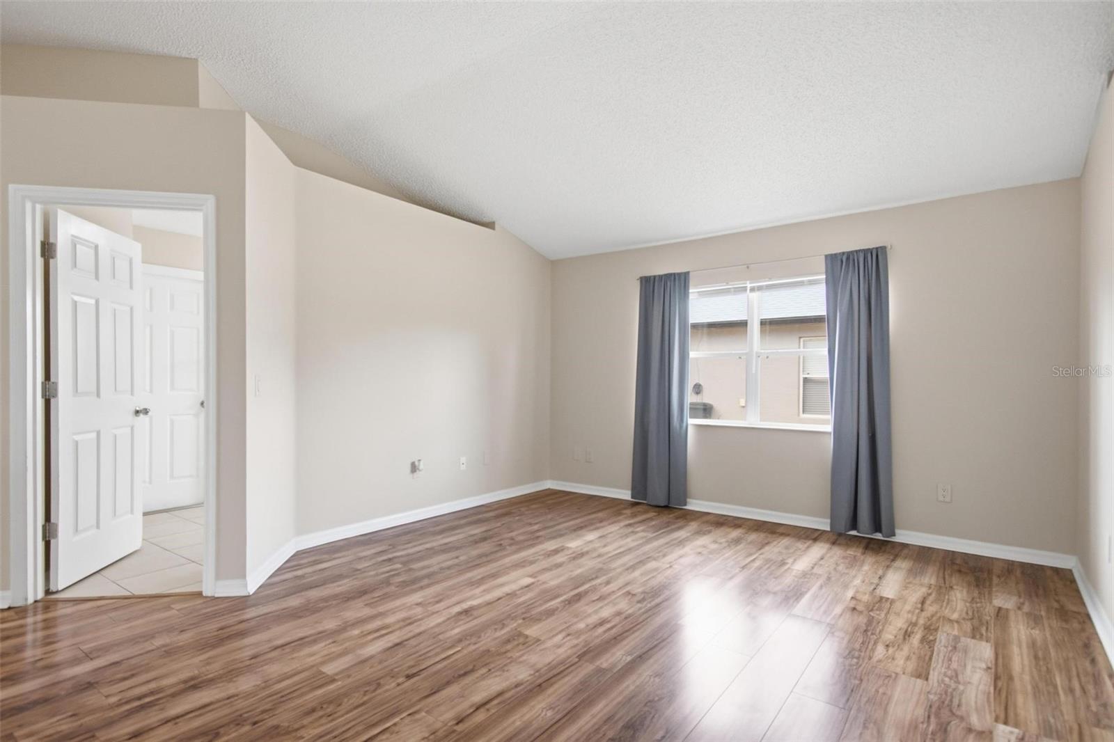 PINE GROVE - Residential