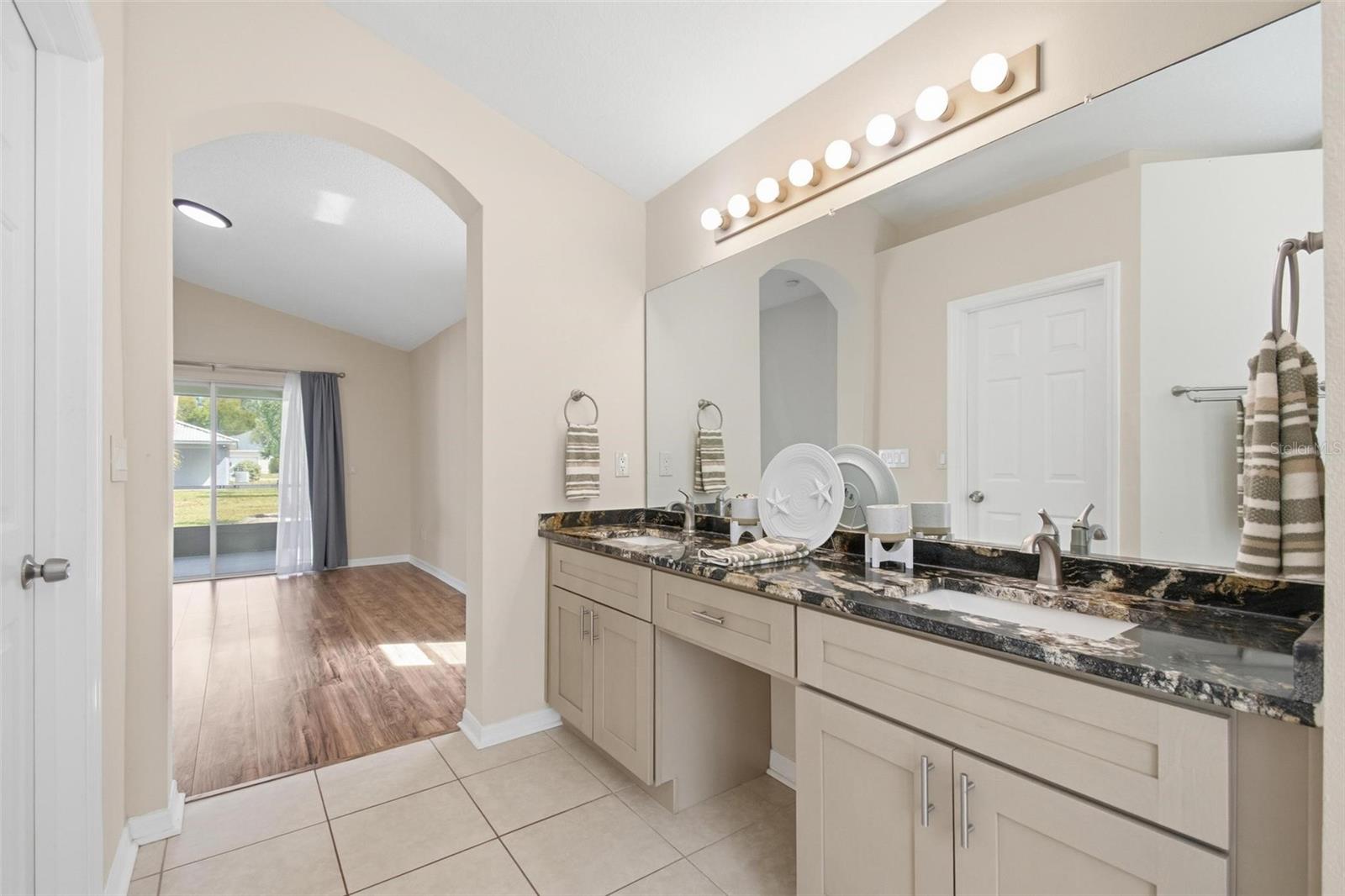 PINE GROVE - Residential