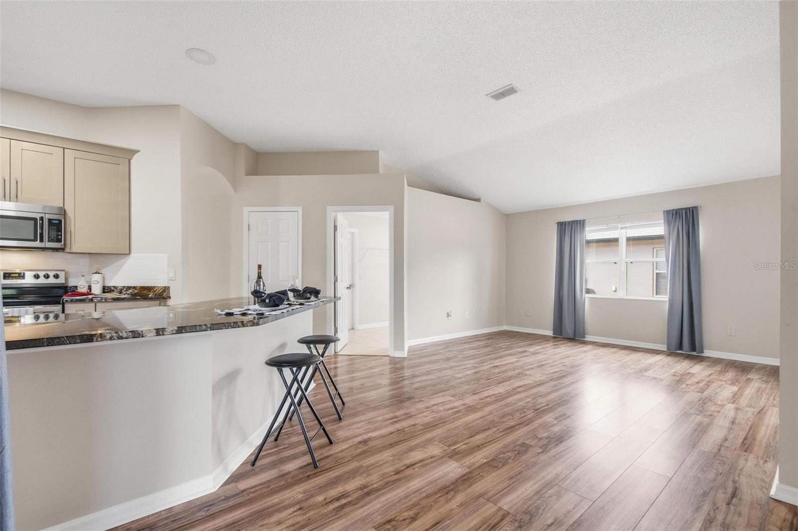 PINE GROVE - Residential