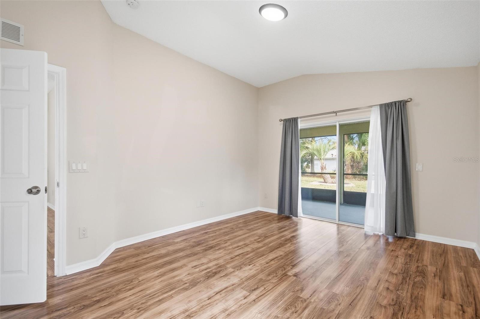 PINE GROVE - Residential