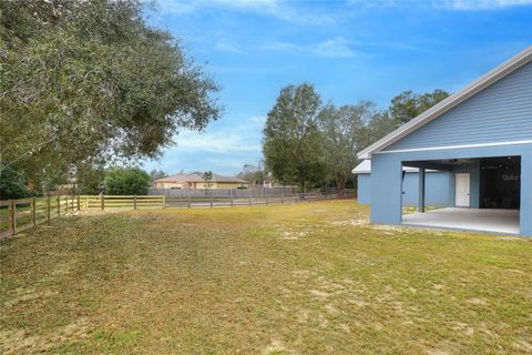 A home in LAKELAND