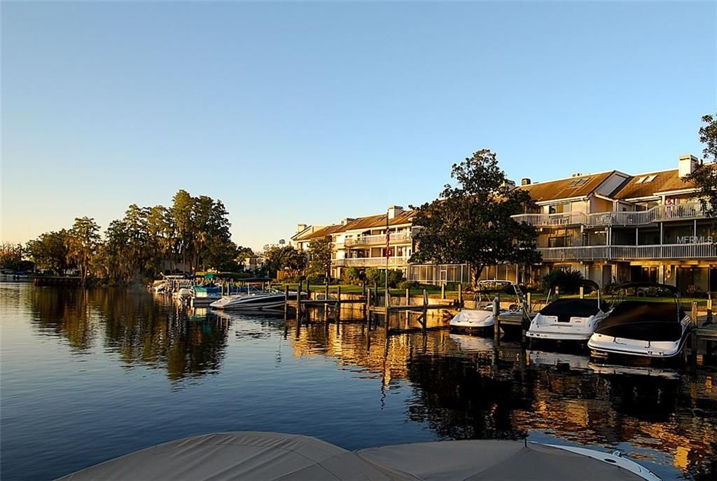 listing image 0