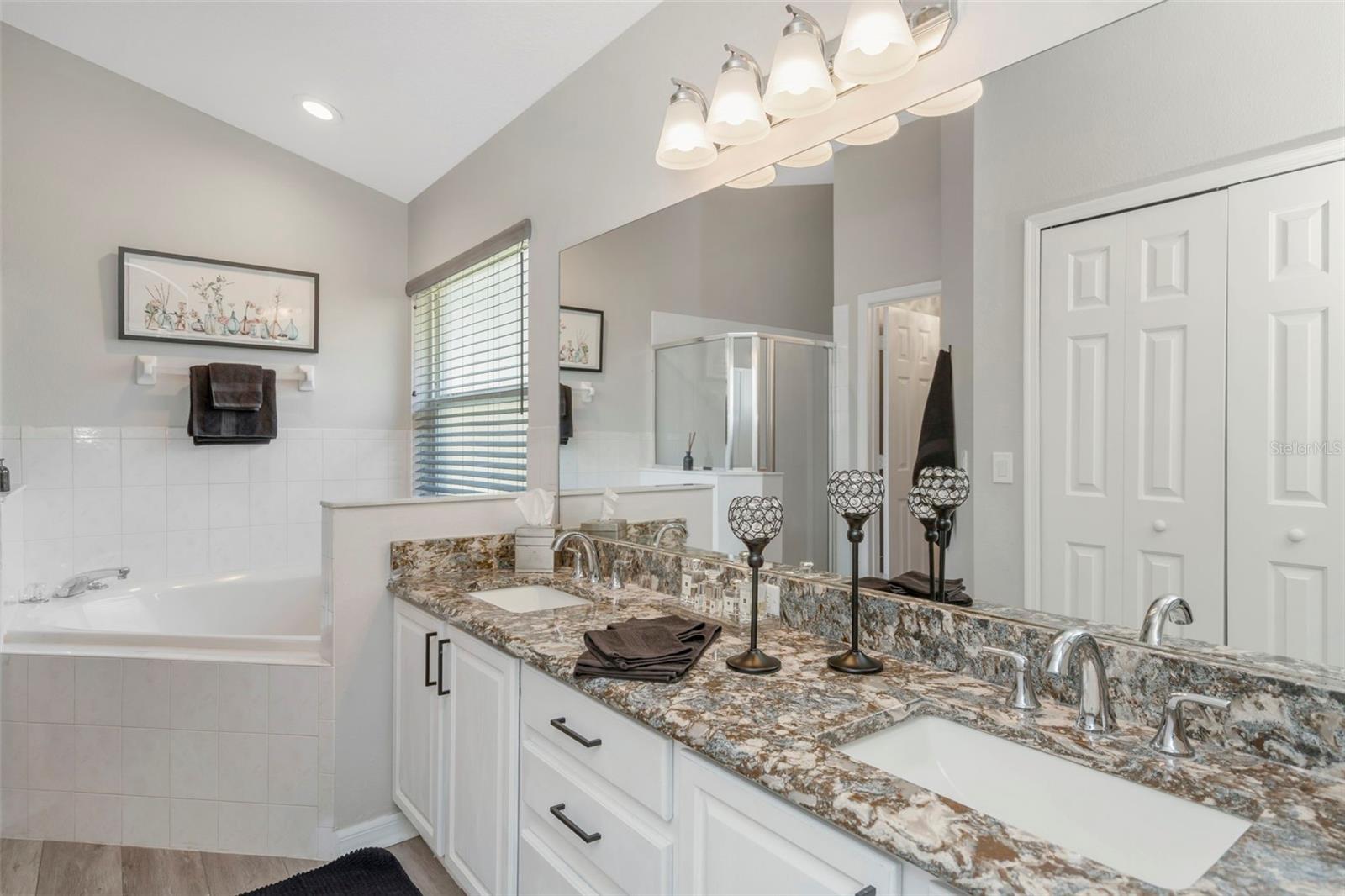 WESTWOOD LAKES PH 1A - Residential