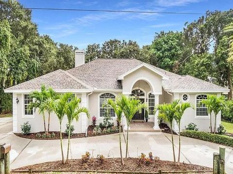 Photo of 13800 77th Avenue, Seminole, FL 33776 (MLS # J997077)