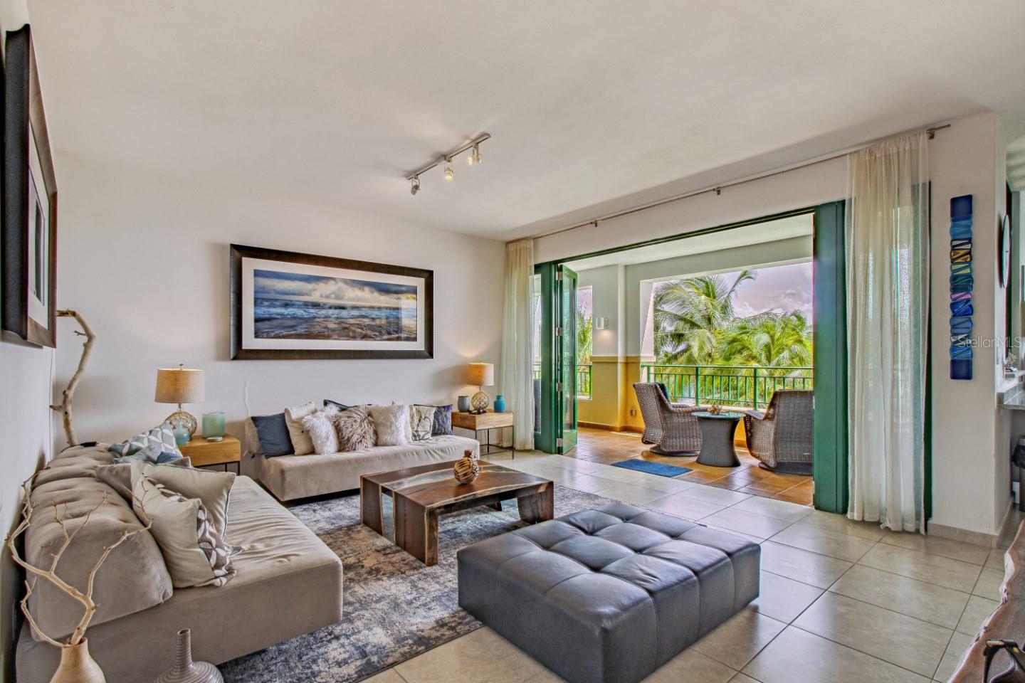 Ocean Sixteen,9000 BLVD> OCEAN SIXTEEN,BOULEVARD RIO MAR BOULEVARD E 331