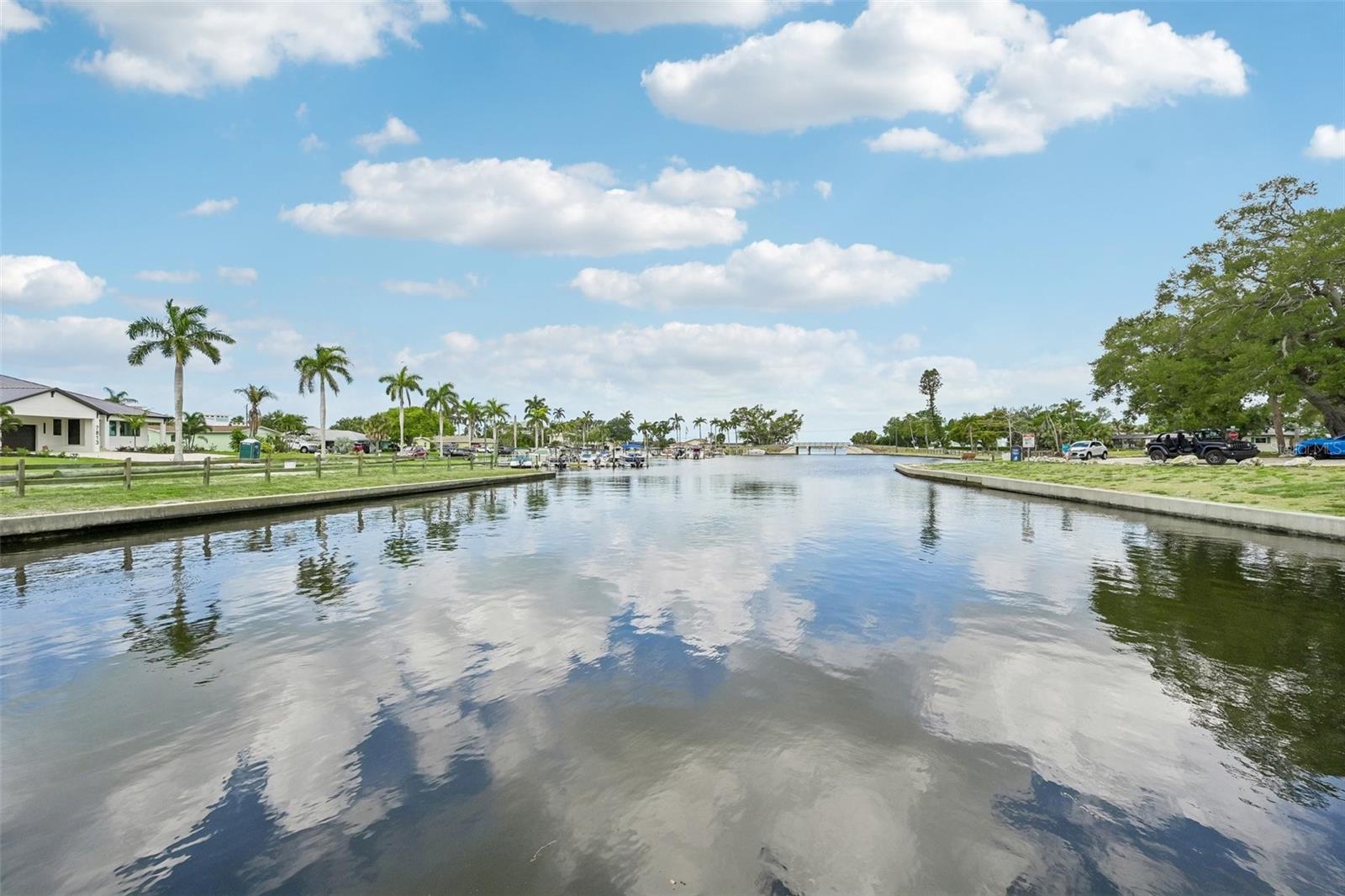 PALMA SOLA BAY GARDENS - Residential