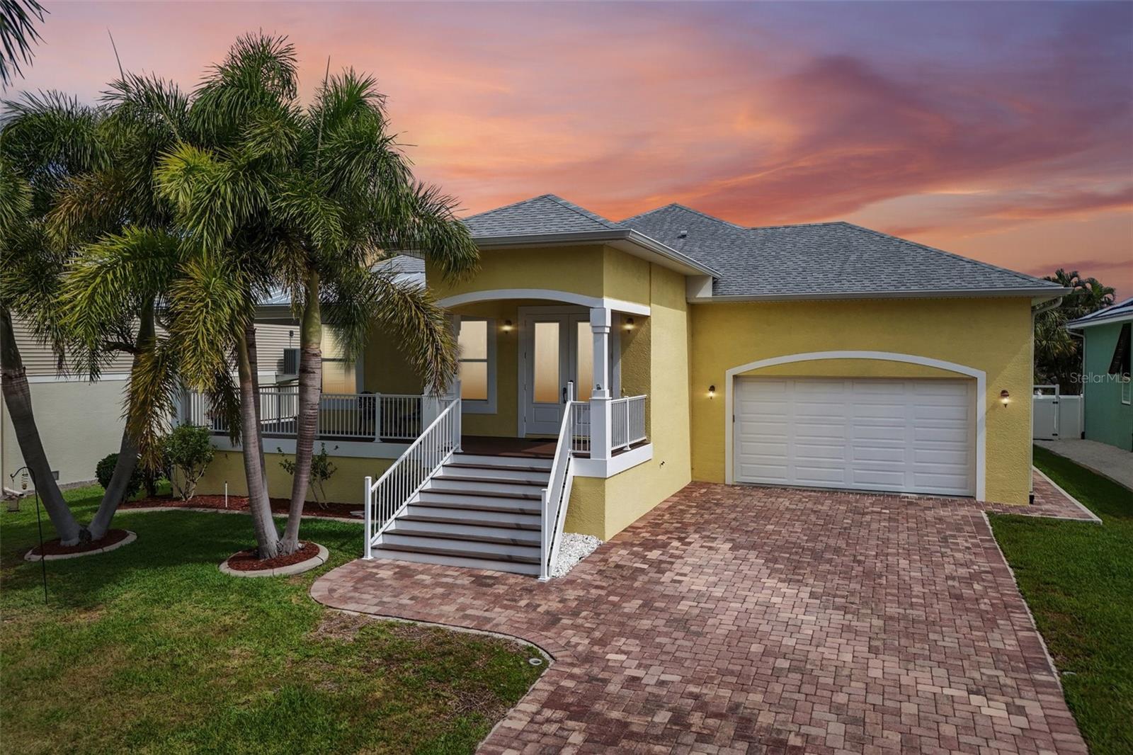 PALMA SOLA BAY GARDENS - Residential
