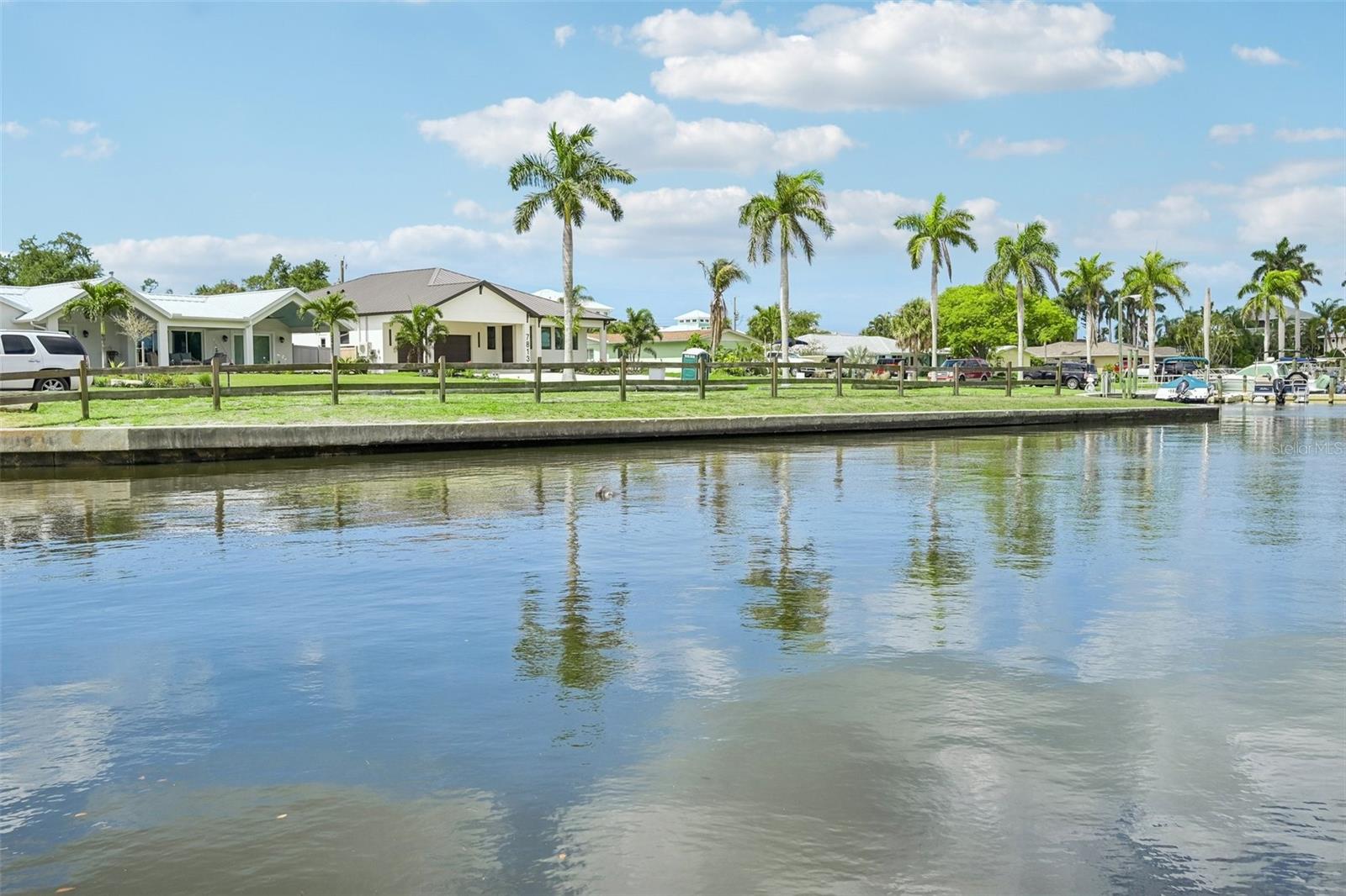PALMA SOLA BAY GARDENS - Residential