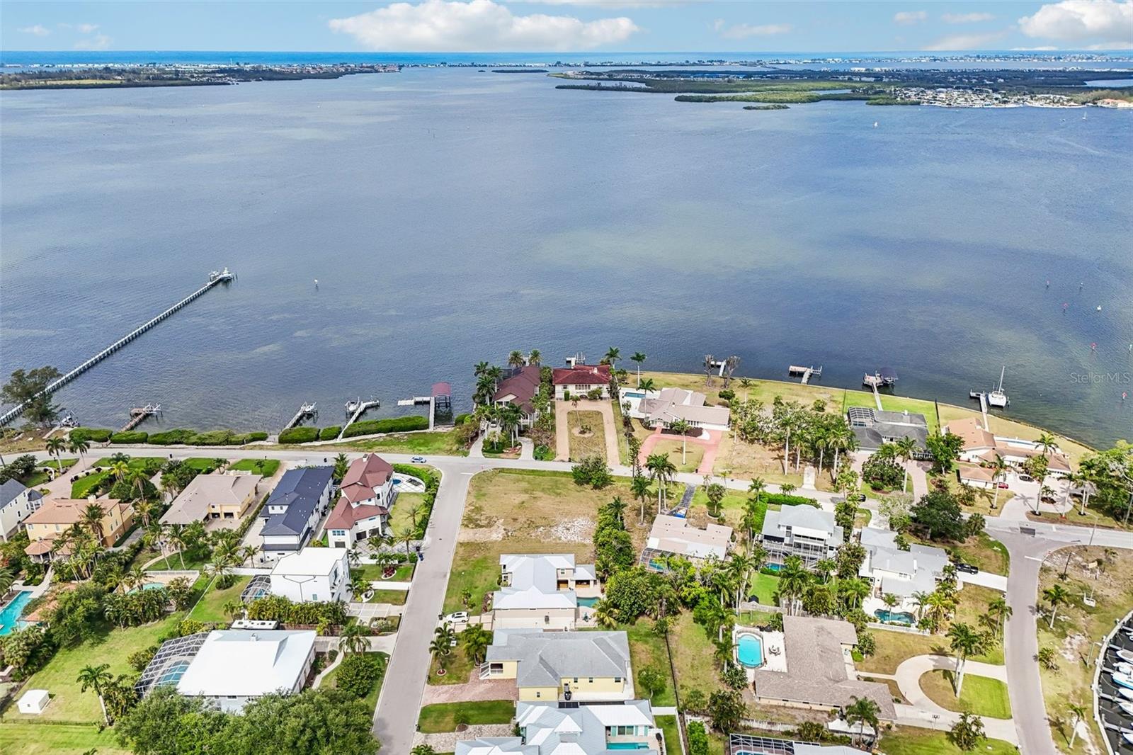 PALMA SOLA BAY GARDENS - Residential