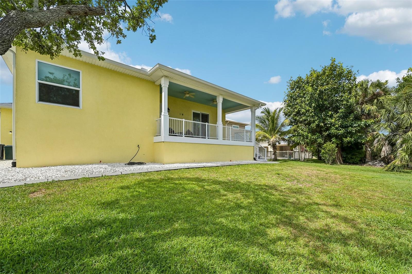 PALMA SOLA BAY GARDENS - Residential