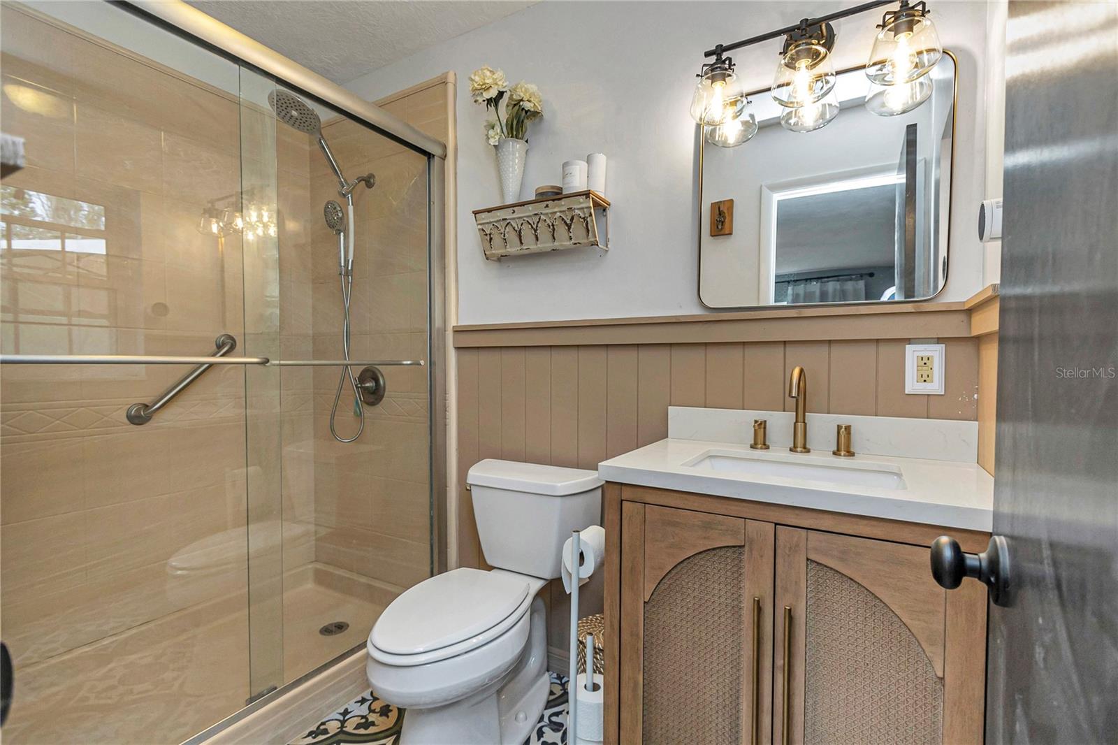 COUNTRY ESTATE - Residential