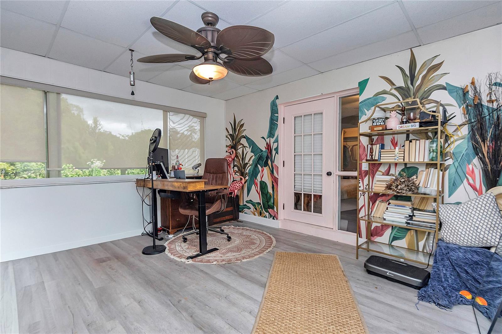 COUNTRY ESTATE - Residential