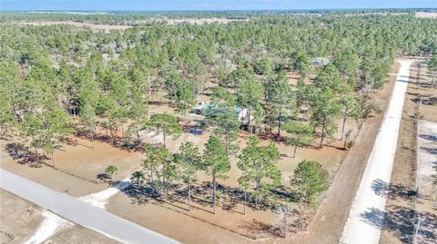 A home in DUNNELLON