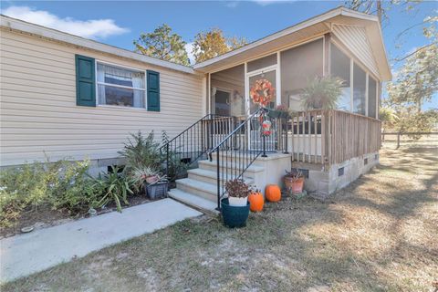 A home in DUNNELLON