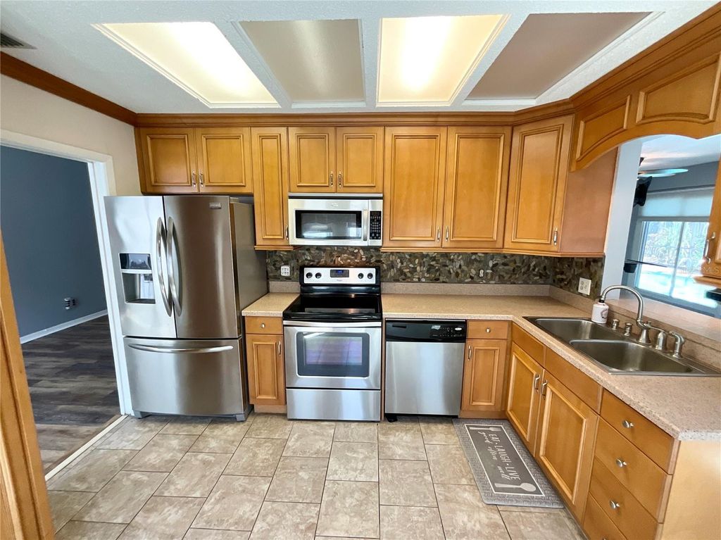 Photo of 2913 Longbrooke Way, Clearwater, FL 33760 (MLS # TB8503830)