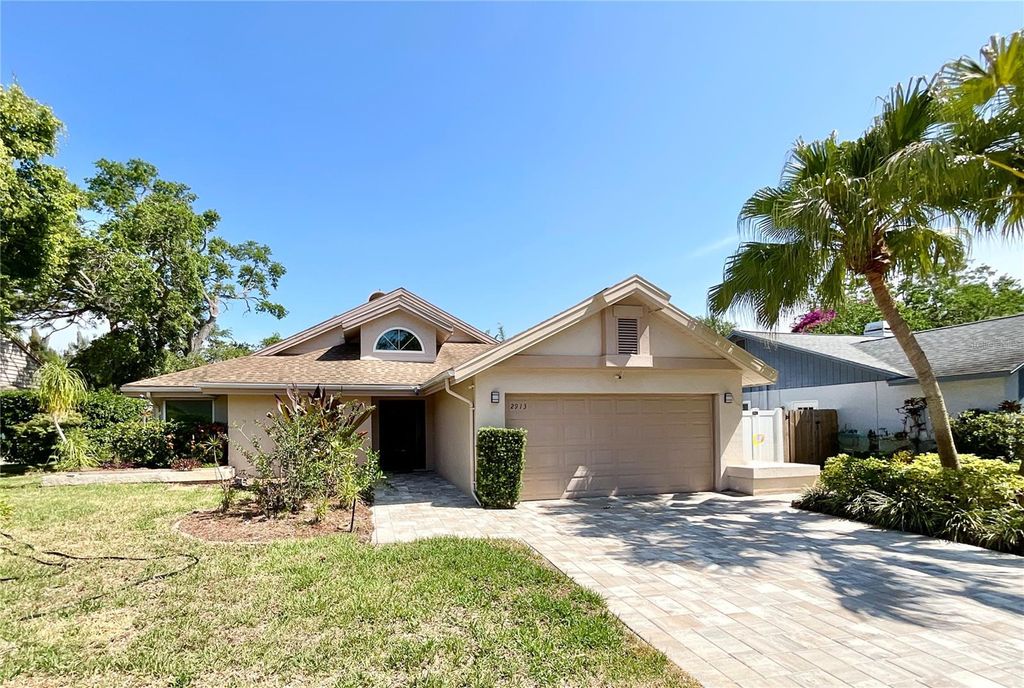 Photo of 2913 Longbrooke Way, Clearwater, FL 33760 (MLS # TB8503830)