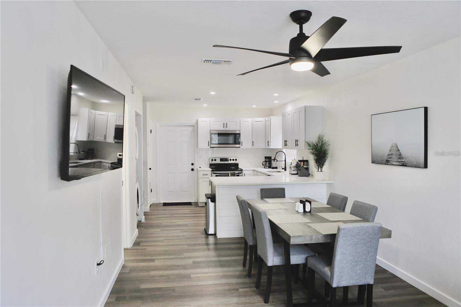 PHOENIX SUB NAPIER GRT - Residential Lease