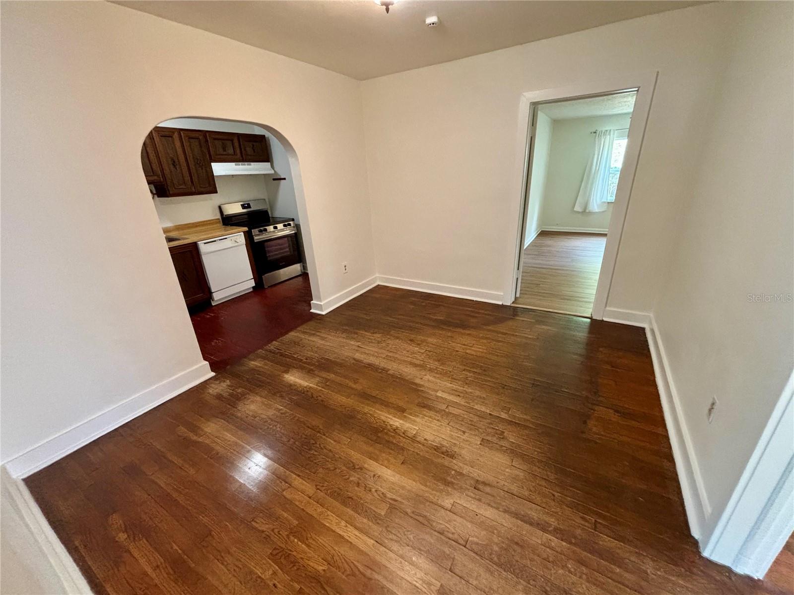 HIGHLAND GROVE 2ND ADD - Residential Lease
