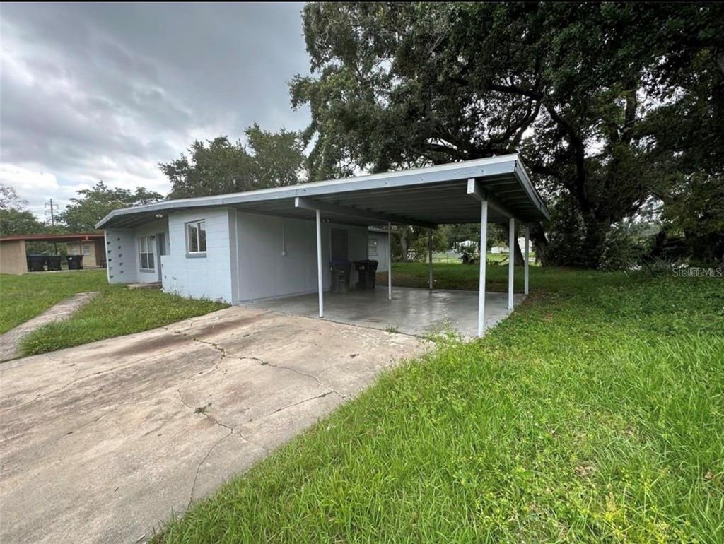 Photo of 116 Jupiter Circle, Orlando, FL 32811 (MLS # O6428363)