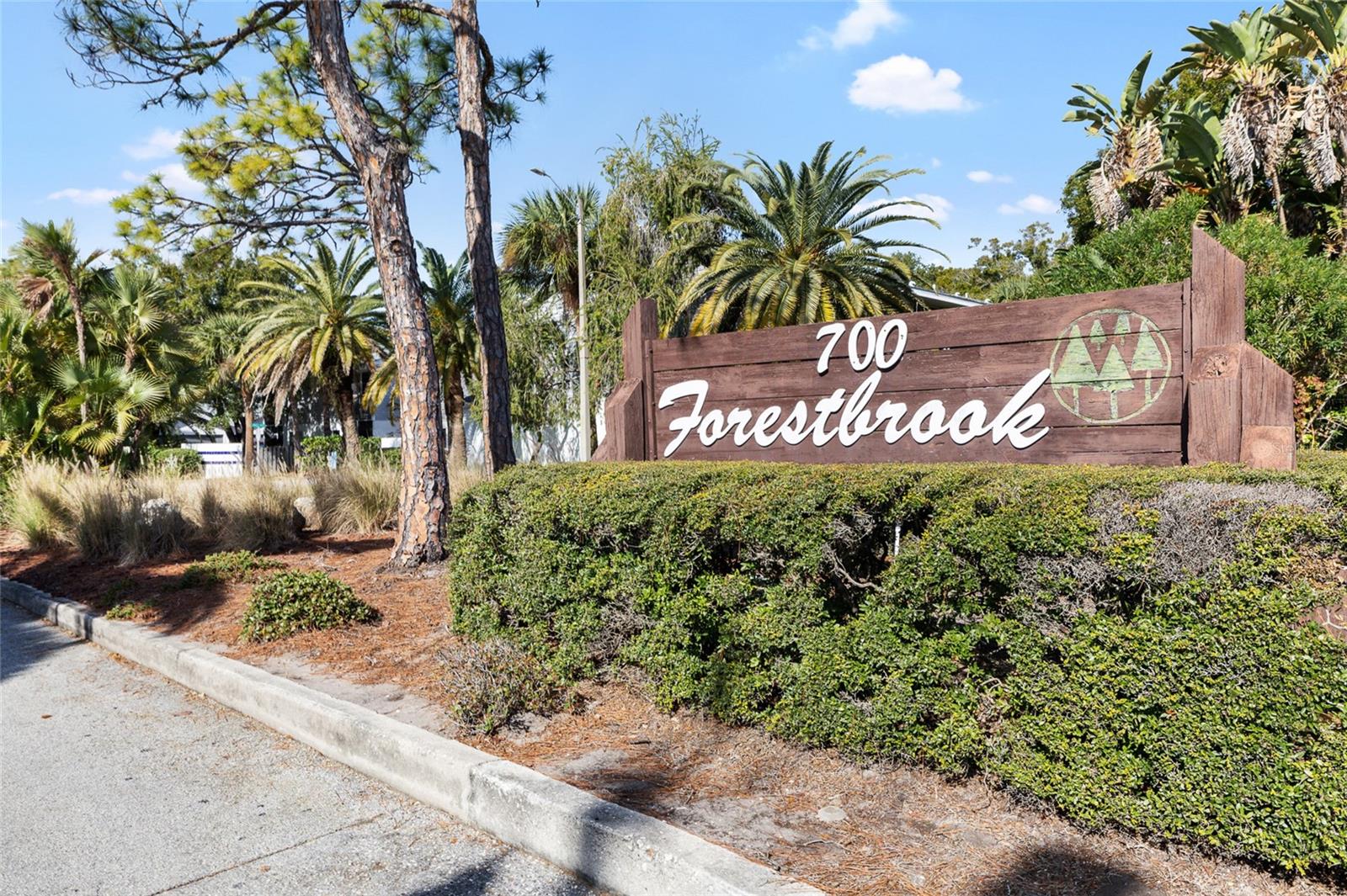 VILLAS AT FORESTBROOK CONDO - Residential