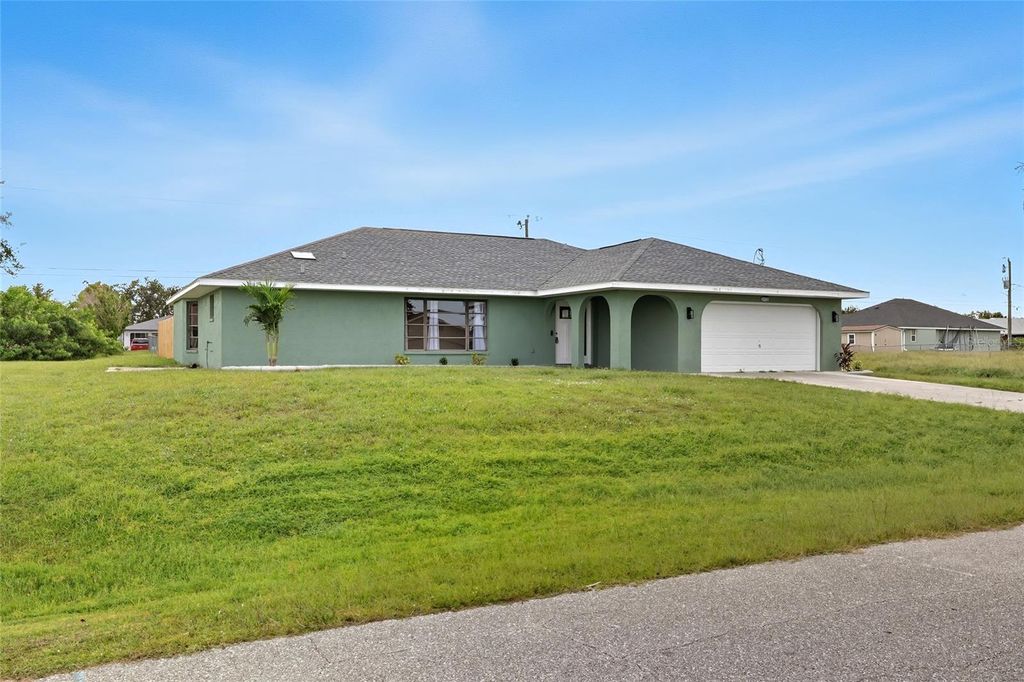 Photo of 7211 Peacock Lane, Englewood, FL 34224 (MLS # A4664764)