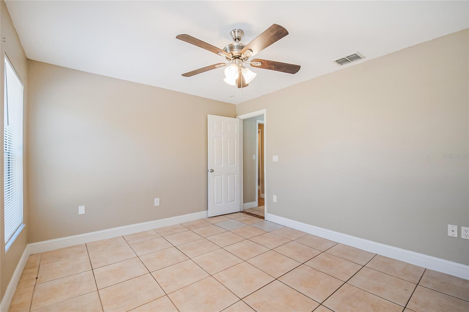 OAK RUN UNIT 8 - Residential Lease