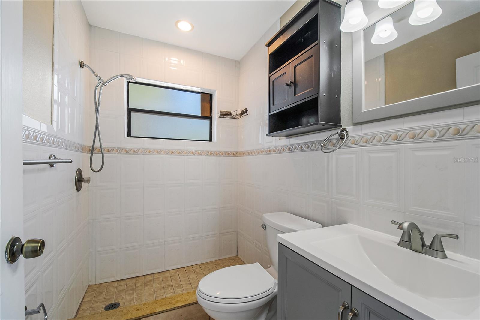 OAK RUN UNIT 8 - Residential Lease