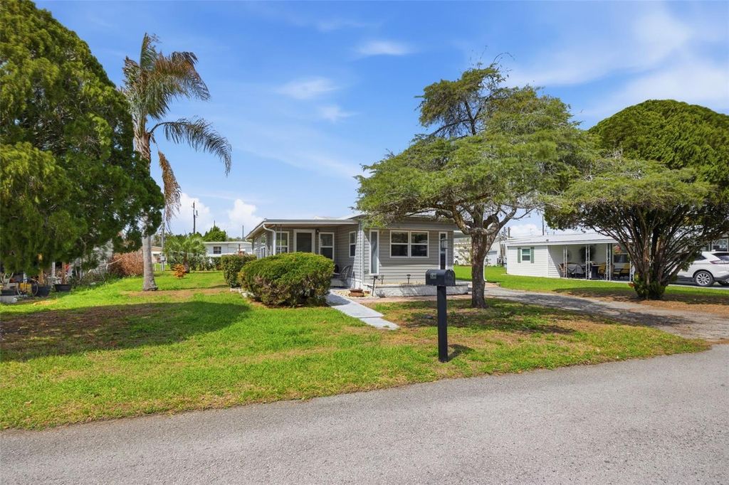 Photo of 4833 Royal Palm Drive, Zephyrhills, FL 33542 (MLS # TB8486929)