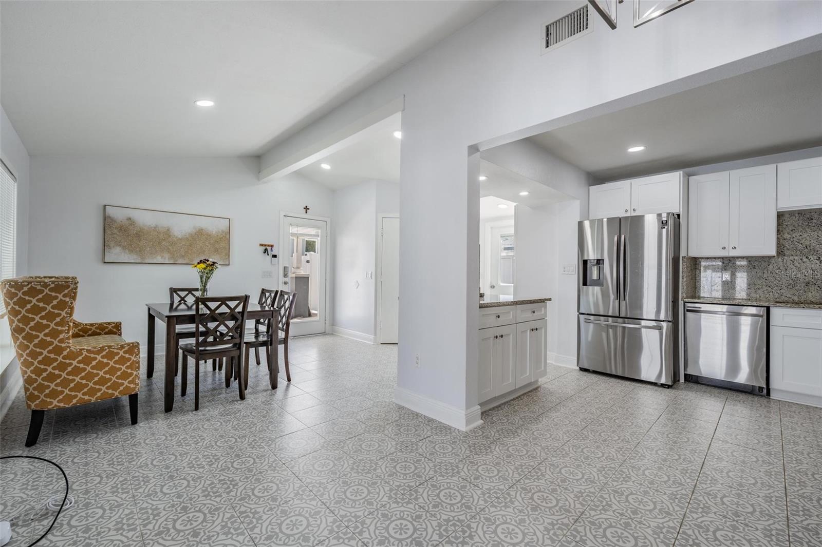 AVON SPGS - Residential