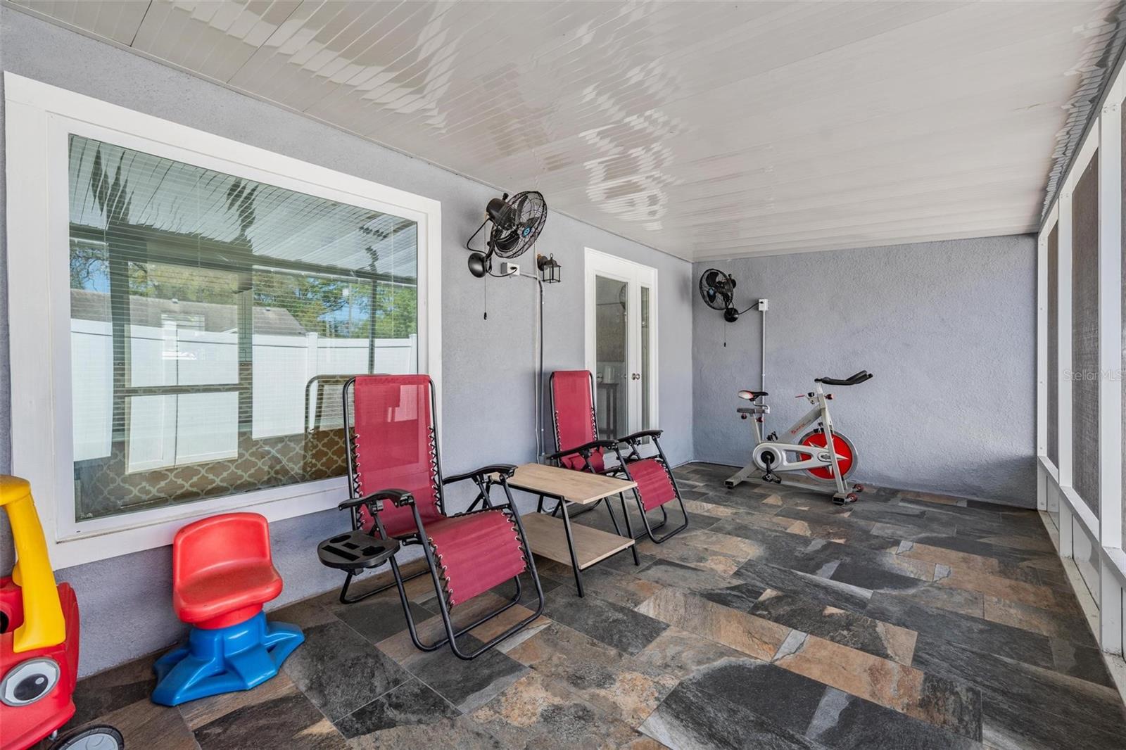 AVON SPGS - Residential