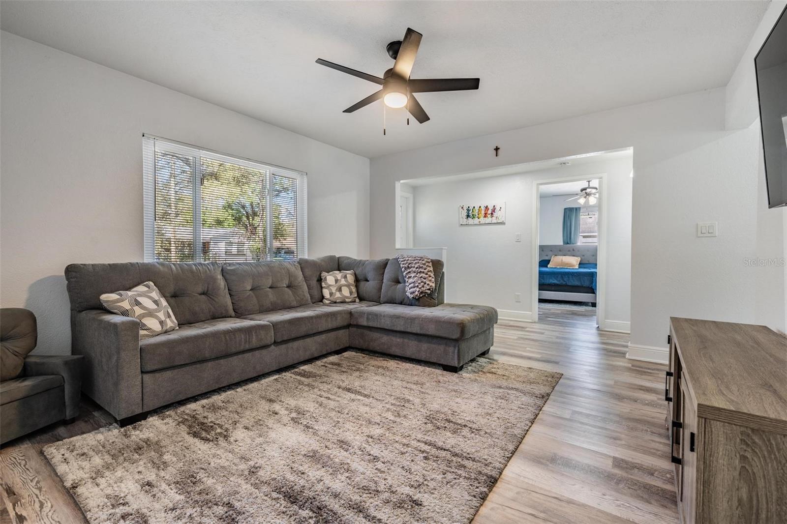 AVON SPGS - Residential