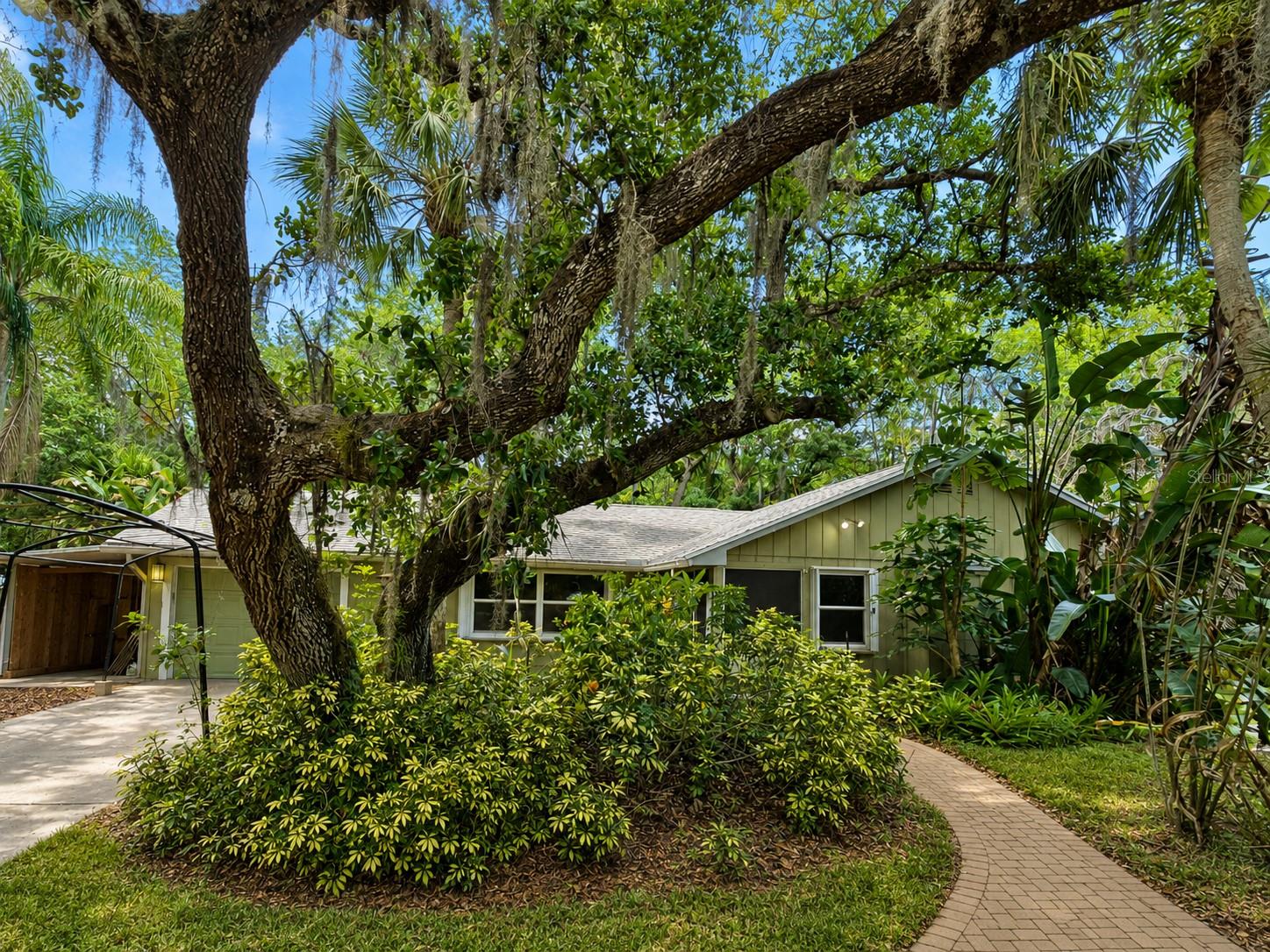 255 SW SALERNO ROAD
