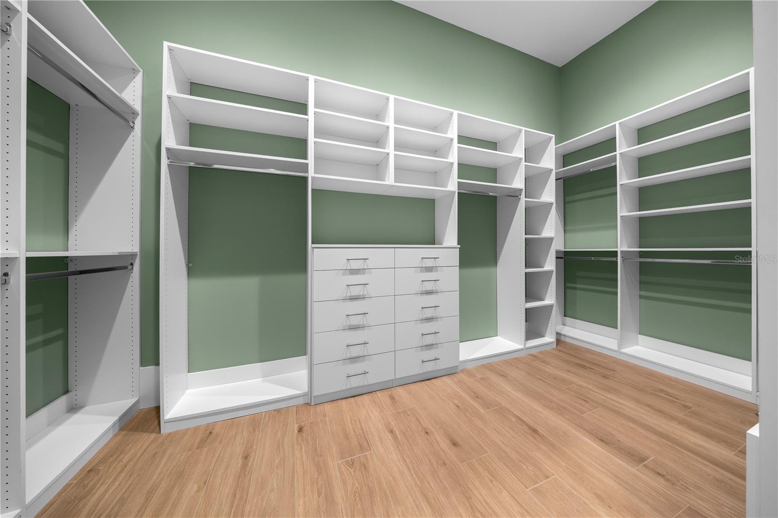 RLR GOLDEN OCALA - Residential