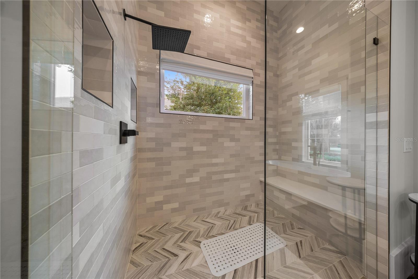 RLR GOLDEN OCALA - Residential